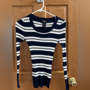 Women’s Long Sleeve